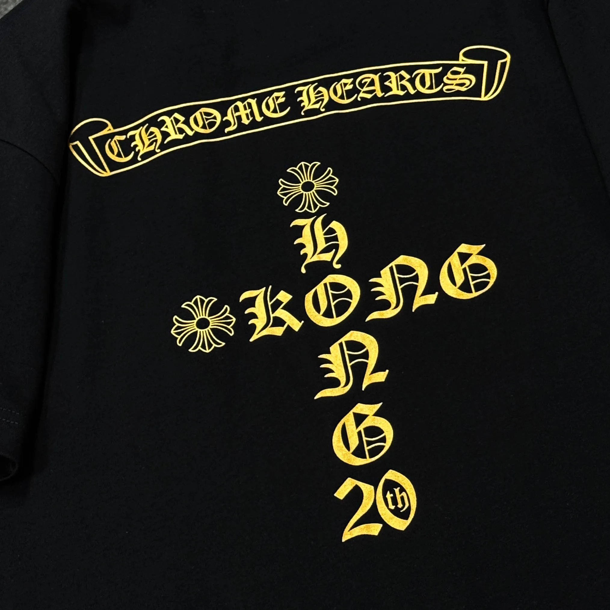 P170 Chrome Hearts 25 high version fabrics made of 300 grams of high-density cotton, no deformation, no shrinkage, complete with three labels, same style for men and women Process: imported hot stamping Color: white black SIZE: S-XL